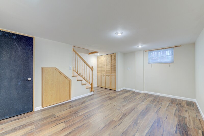 Building Photo - 10161 Squire Meadows Dr