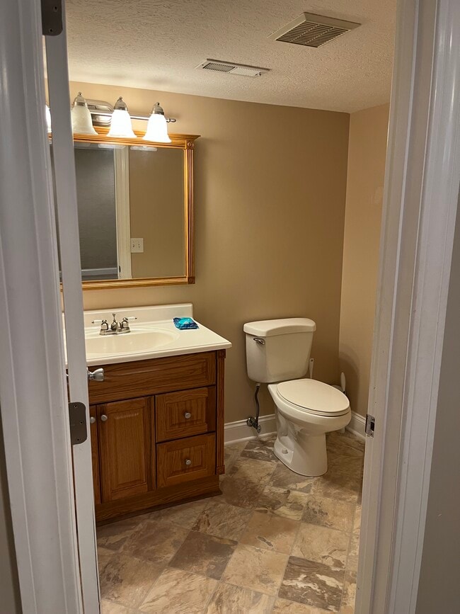 Building Photo - 7335 Bentham Cir NW