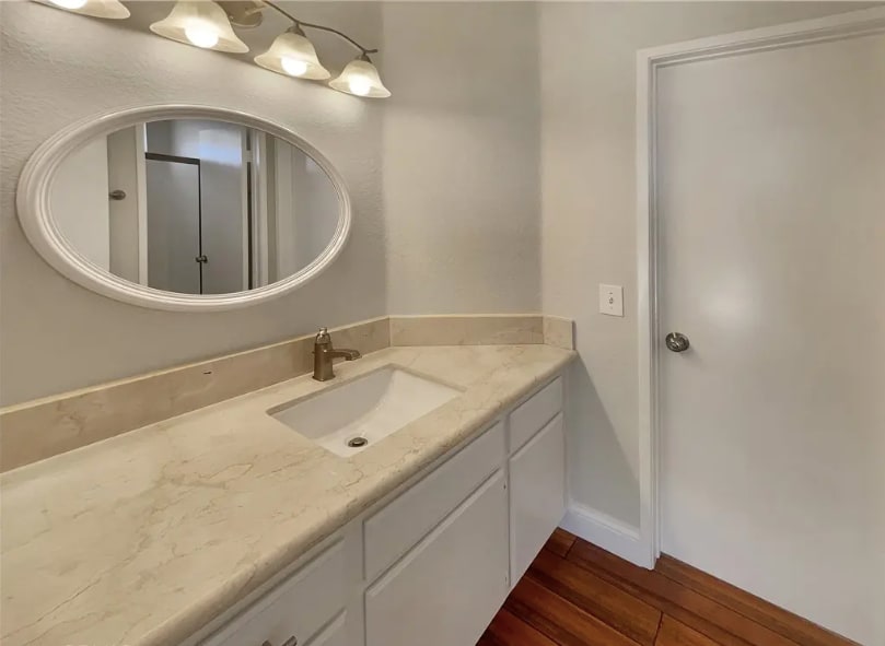 Building Photo - 662 Spinnaker Dr