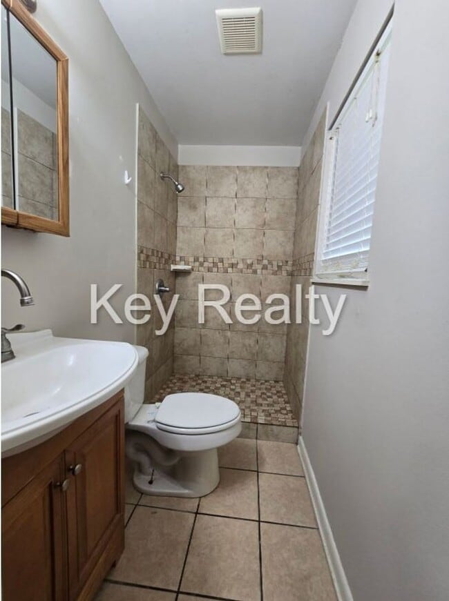 Building Photo - 6108 Coco Dr