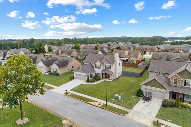 Building Photo - House in Opelika Available October 2025!