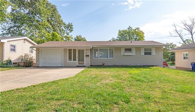Primary Photo - 40 Glenview Dr