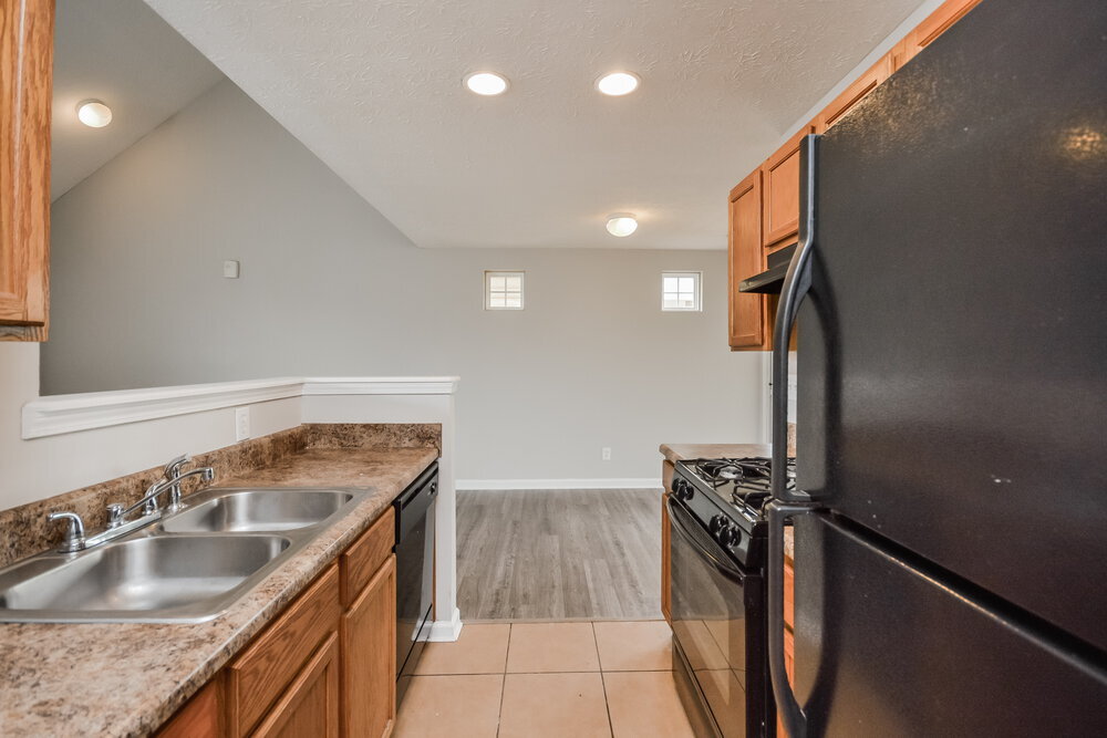 Building Photo - 145 Meadowridge Dr