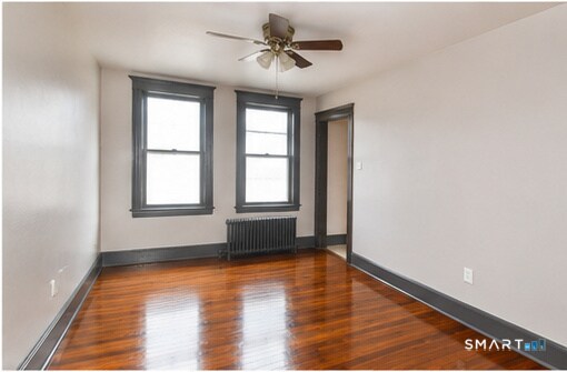 Building Photo - 2341 Barnum Ave