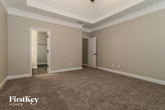 Building Photo - 124 Cranbrooke Way