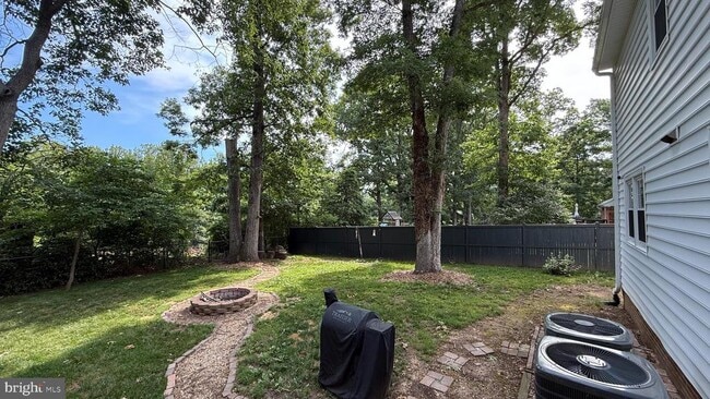 Building Photo - 4015 Duke Of Gloucester St