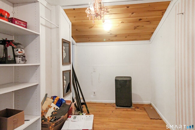 Building Photo - 32 Ingraham Pl