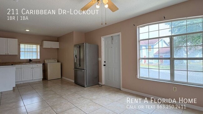 Building Photo - 211 Caribbean Dr