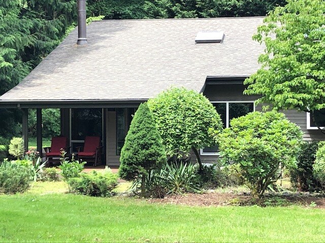 front porch - 10329 206th Ave NE