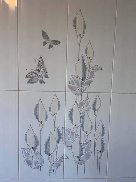 2nd bathroom Italian tile detail - 239 Kingston Ave