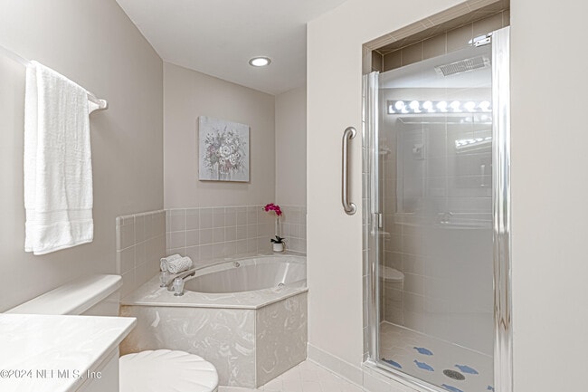 Building Photo - 2099 Winterbourne W