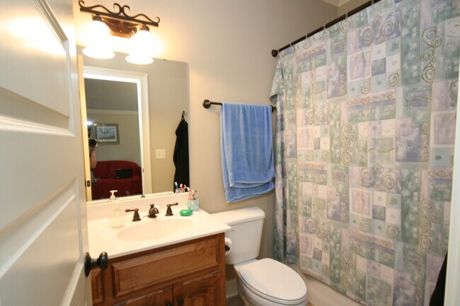 Building Photo - 27 Carriage Hill