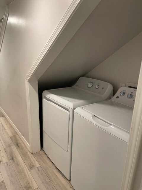 Washer/dryer in unit - 2016 Jena St