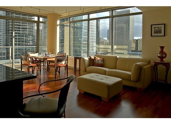 Building Photo - 900 Lenora St