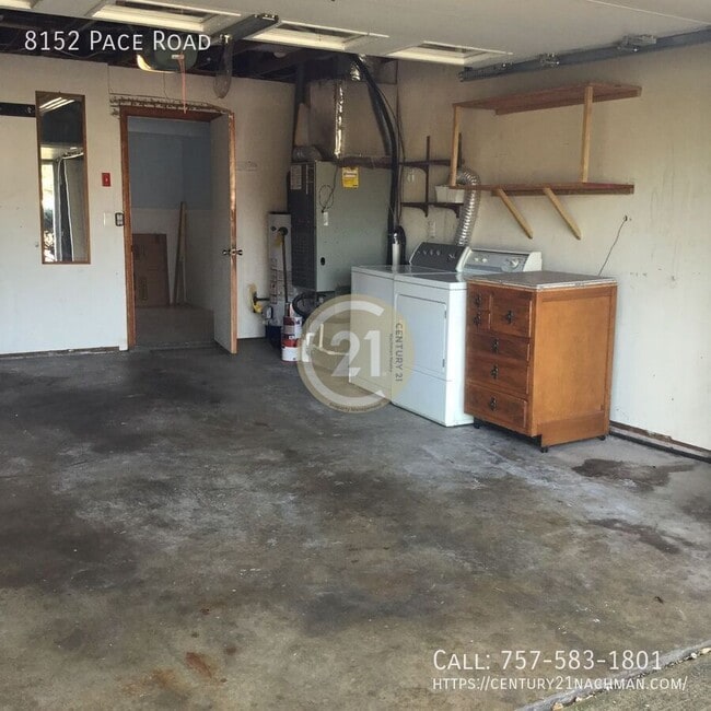 Building Photo - 8152 Pace Rd