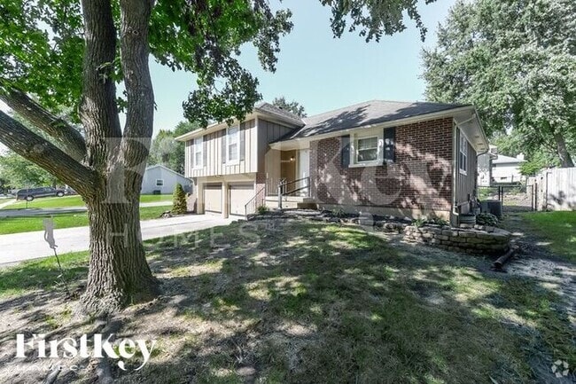 Building Photo - 510 Buena Vista Dr