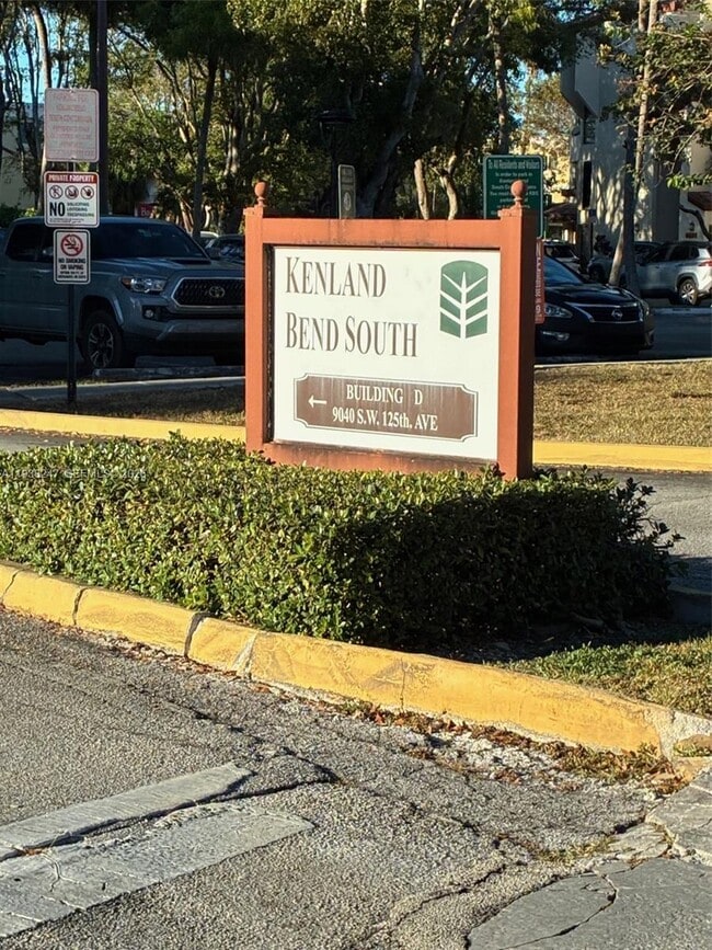 Building Photo - 9040 SW 125th Ave