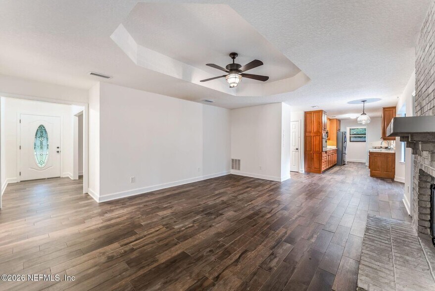 Building Photo - 13926 Spanish Marsh Ct