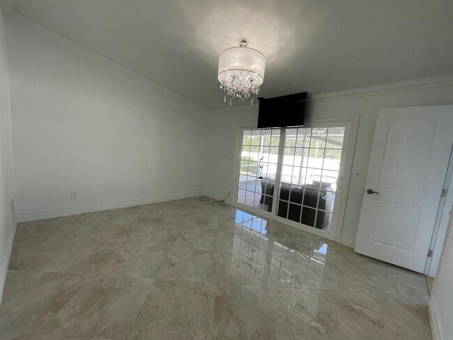 Building Photo - 3268 Buckhorn Dr