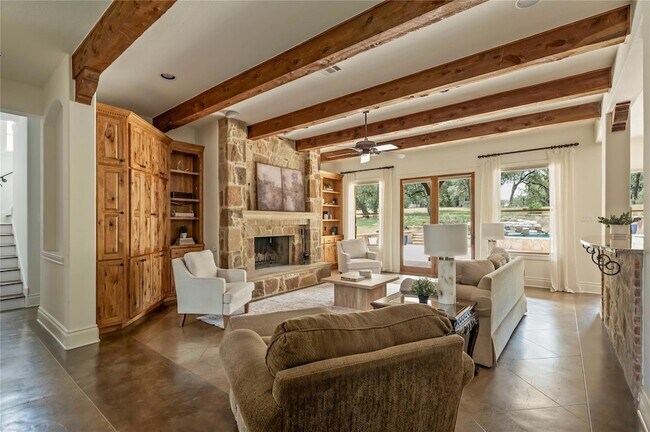 Building Photo - 571 Polo Club Dr