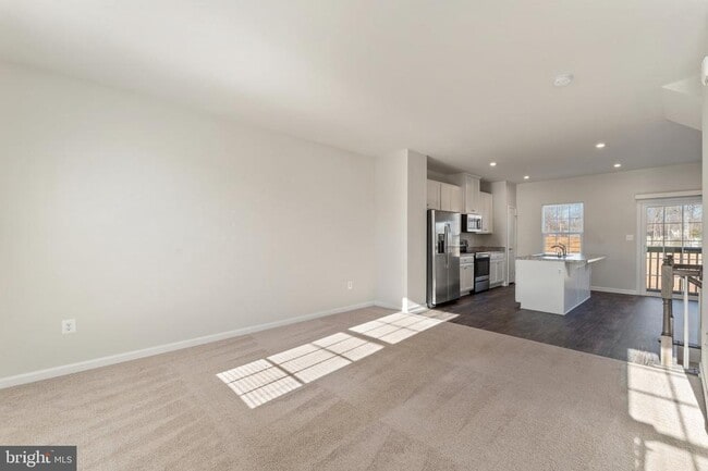Building Photo - 36087 Fawn Ln