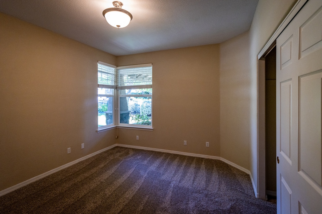 Building Photo - 625 Asilo