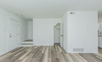 Building Photo - Greenbriar Townhomes