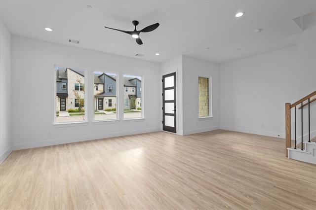 Building Photo - 8918 Lowell St