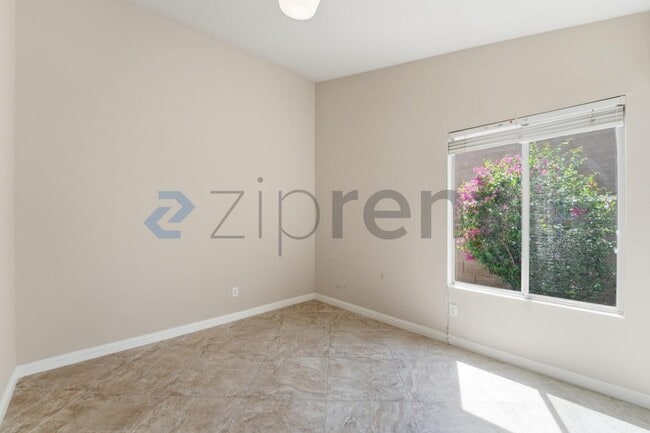 Building Photo - 10457 E Star of the Desert Dr