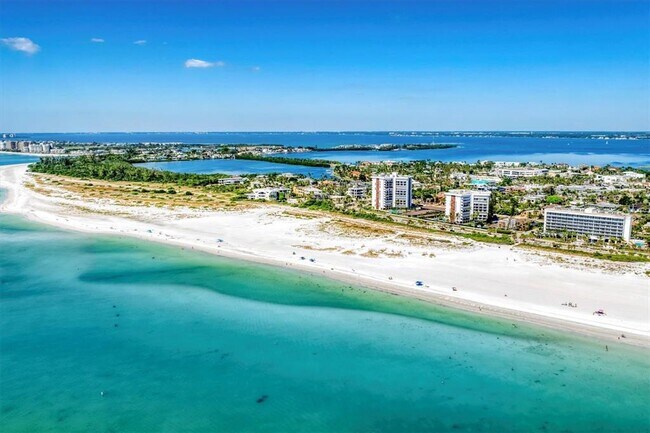 Building Photo - 500 S Washington Dr