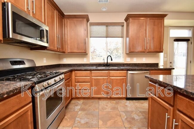 Building Photo - 1057 Cambria Drive