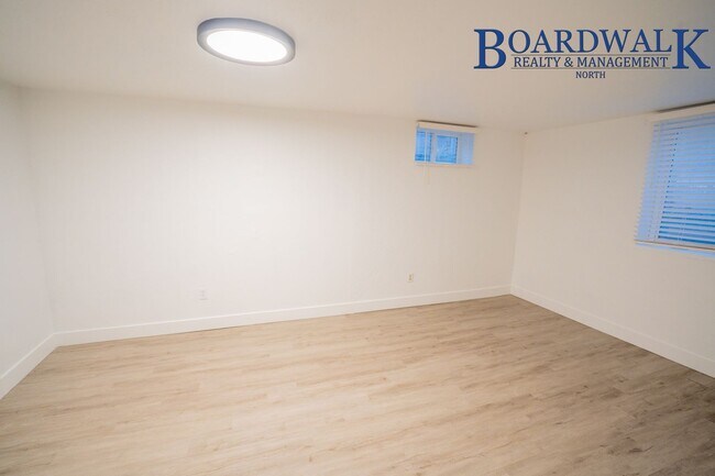 Building Photo - Newly Remodeled 3 Bedroom East of Harrison Blvd!