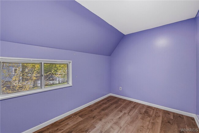 Building Photo - 25 Parkridge Ave