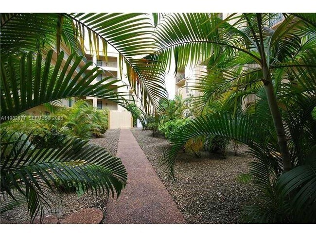 Building Photo - 4500 W 19th Ct