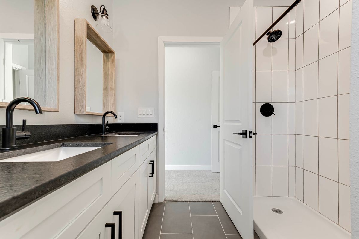 Building Photo - 811 Nevada St