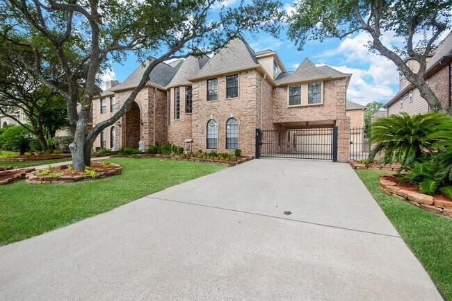 Building Photo - 17407 Widmore Pl