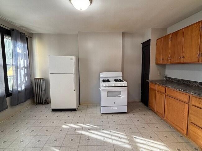 Building Photo - 26 Catharine St