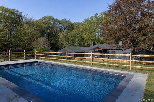 Building Photo - 119 Mt Laurel Rd