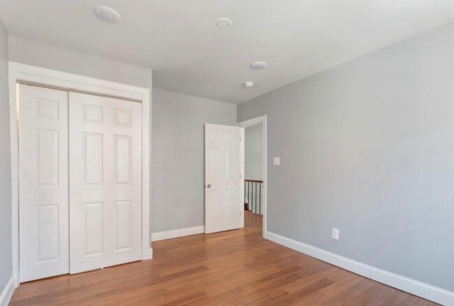 Building Photo - 1630 S 28th St