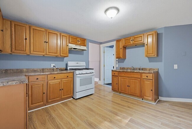 Building Photo - 12R Granite Street Unit 2