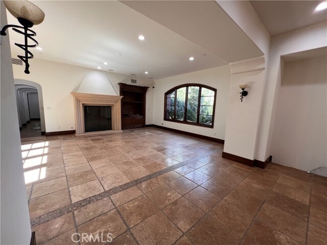 Building Photo - 21 Jewel Flower