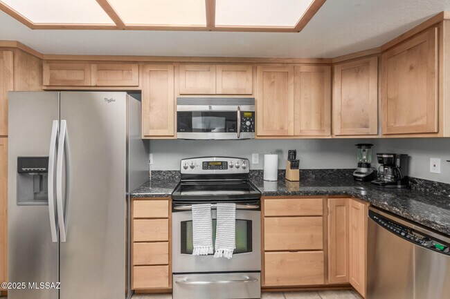 Building Photo - 4279 N River Grove Cir