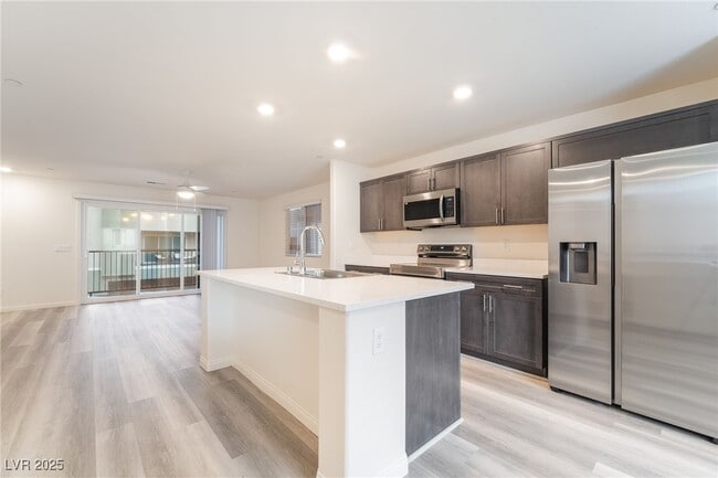 Building Photo - 6858 Truffle Gray St