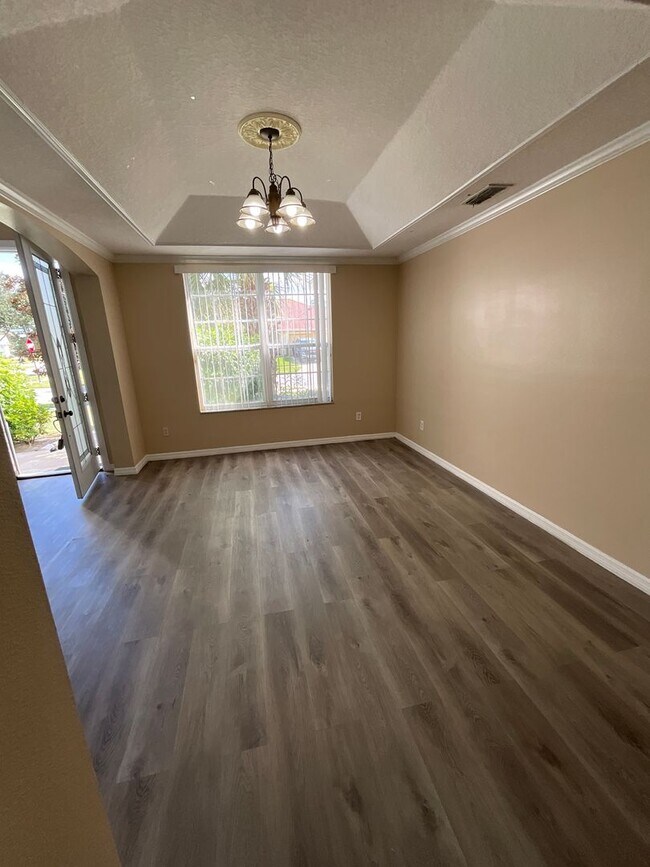 Building Photo - Beautiful Corner Lot