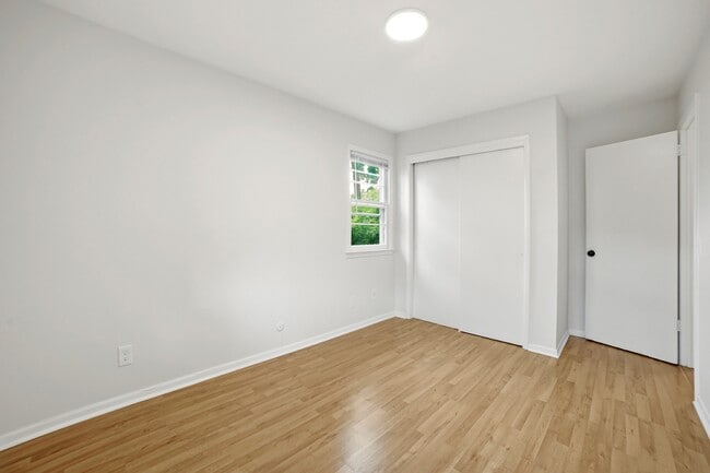 Building Photo - 59 Bernards Ave