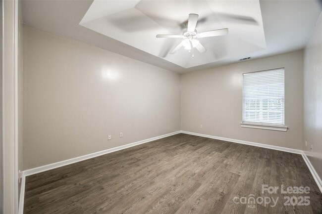 Building Photo - 410 Danielle Way