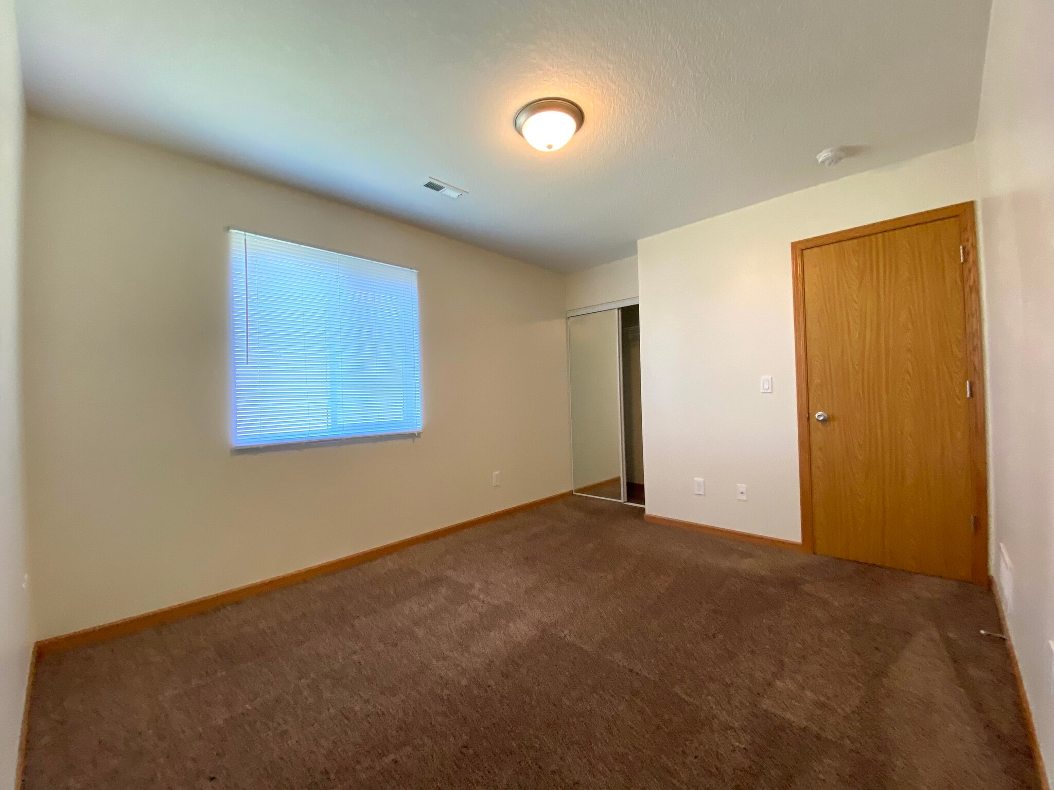 Building Photo - 1720 W Jester Park Dr