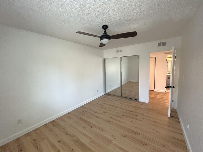 Building Photo - 8325 Spring Desert Pl