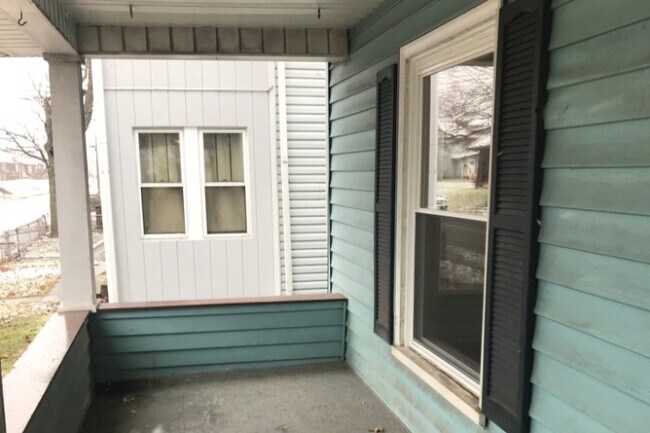 Building Photo - 2822 4th St NW