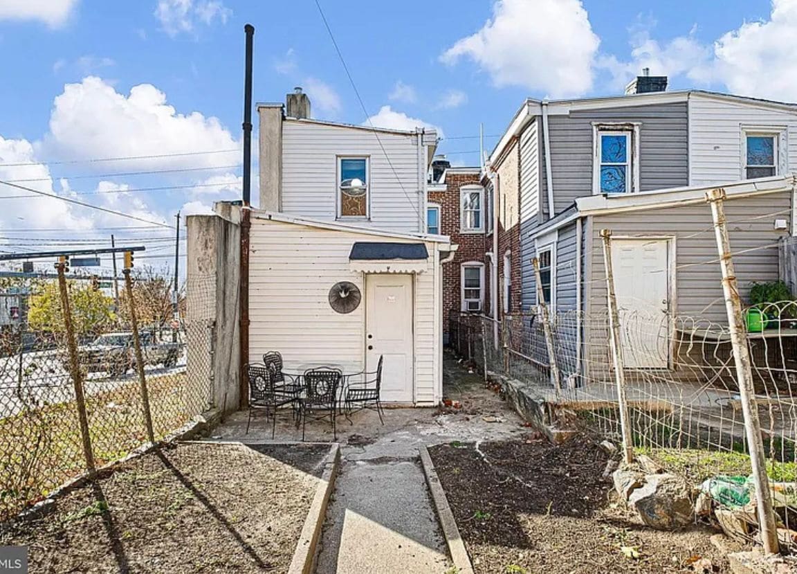 Building Photo - 1301 Lancaster Ave